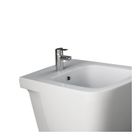 bidet-caroline-in-ceramica-a-filo-muro