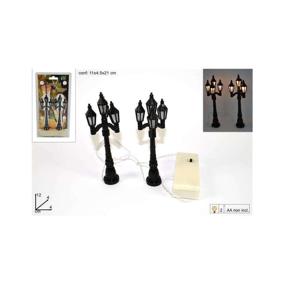 coppia-lampioni-4-lampade-con-luce-a-batteria