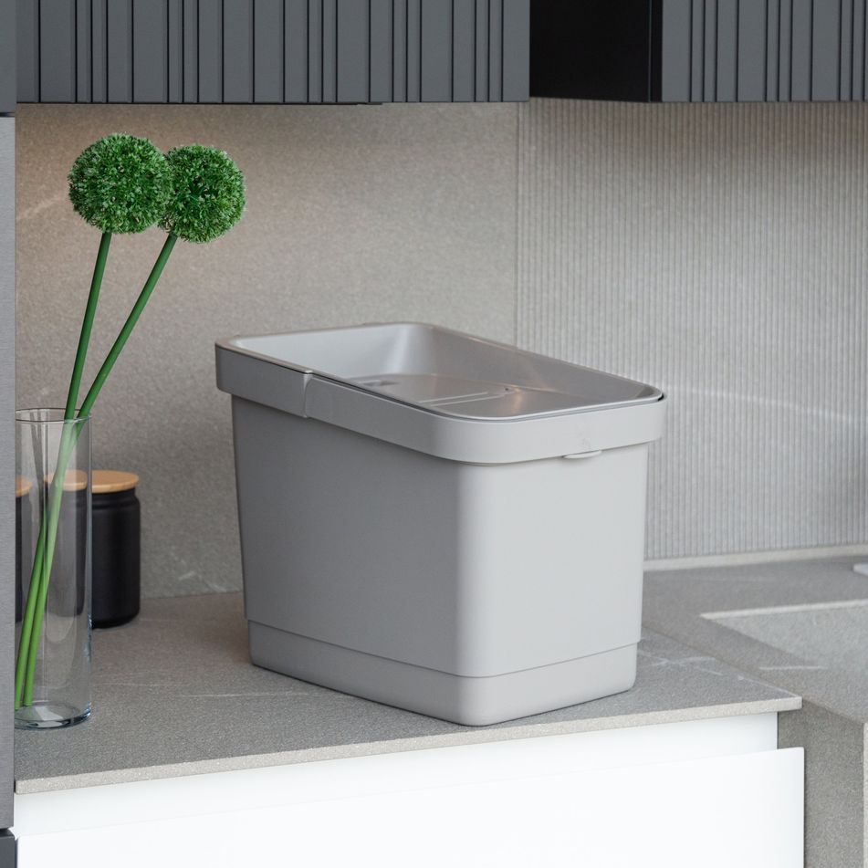 pattumiera-stoccolma-205l-29x392xh325cm-grigia