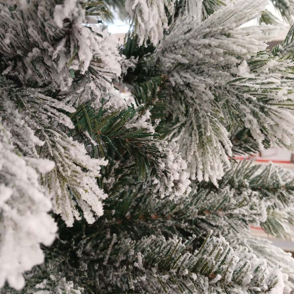 albero-creek-h240cm-innevato-1217-rami-in-pe-slash-pvc