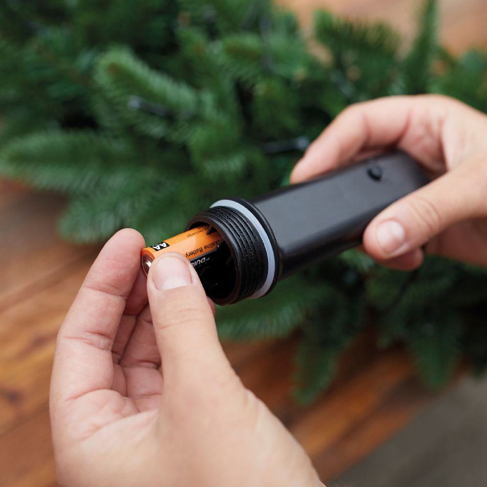 catena-192-led-a-batteria-143m-nerobianco-caldo