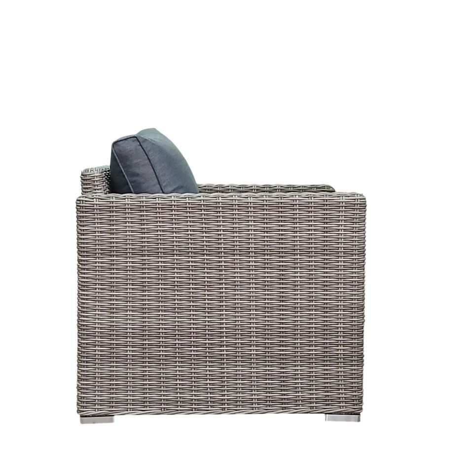 set-salotto-icaro-in-rattan-grigio-con-cuscini