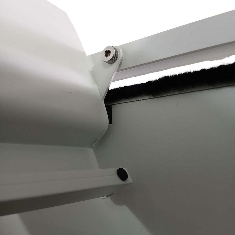 pergola-bioclimatica-addossata-404x287xh250cm-bianco-ral-9016-in-alluminio