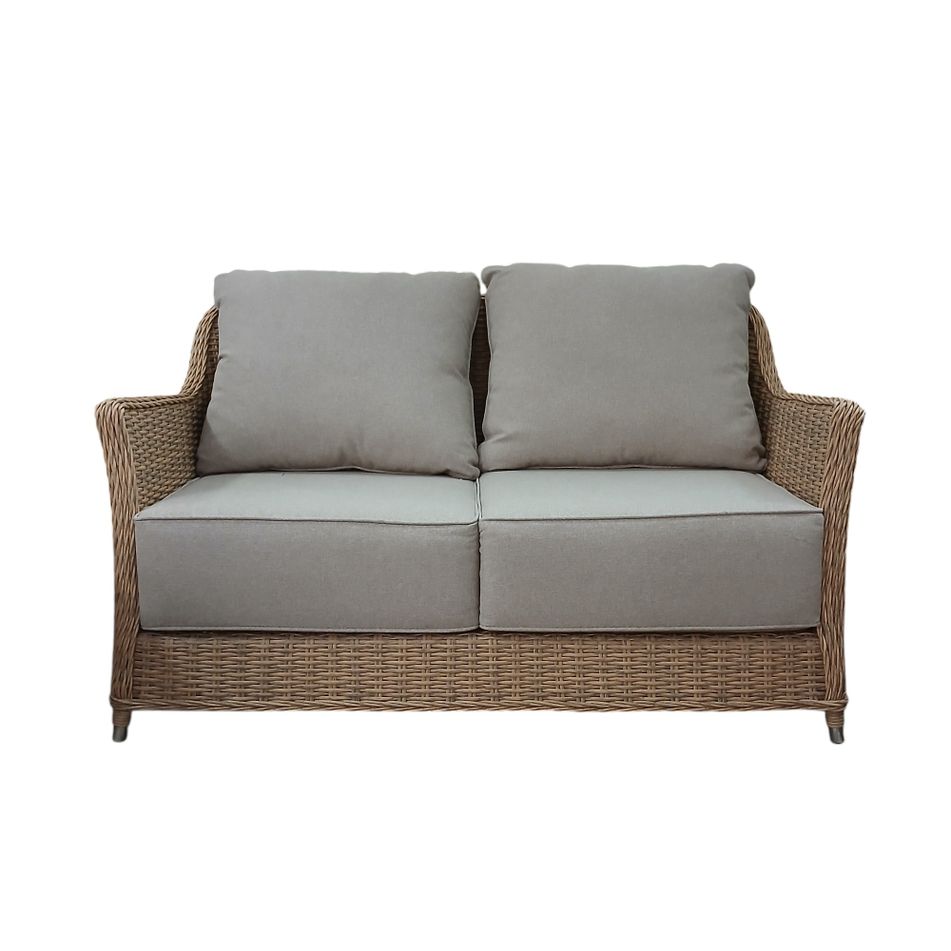 set-salotto-adriano-in-rattan-beige-con-cuscini