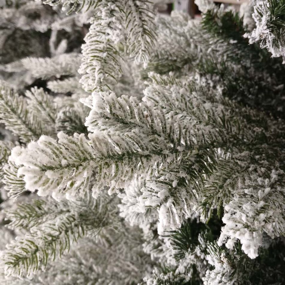 albero-maiorca-1333-rami-pvc-innevato-h210cm