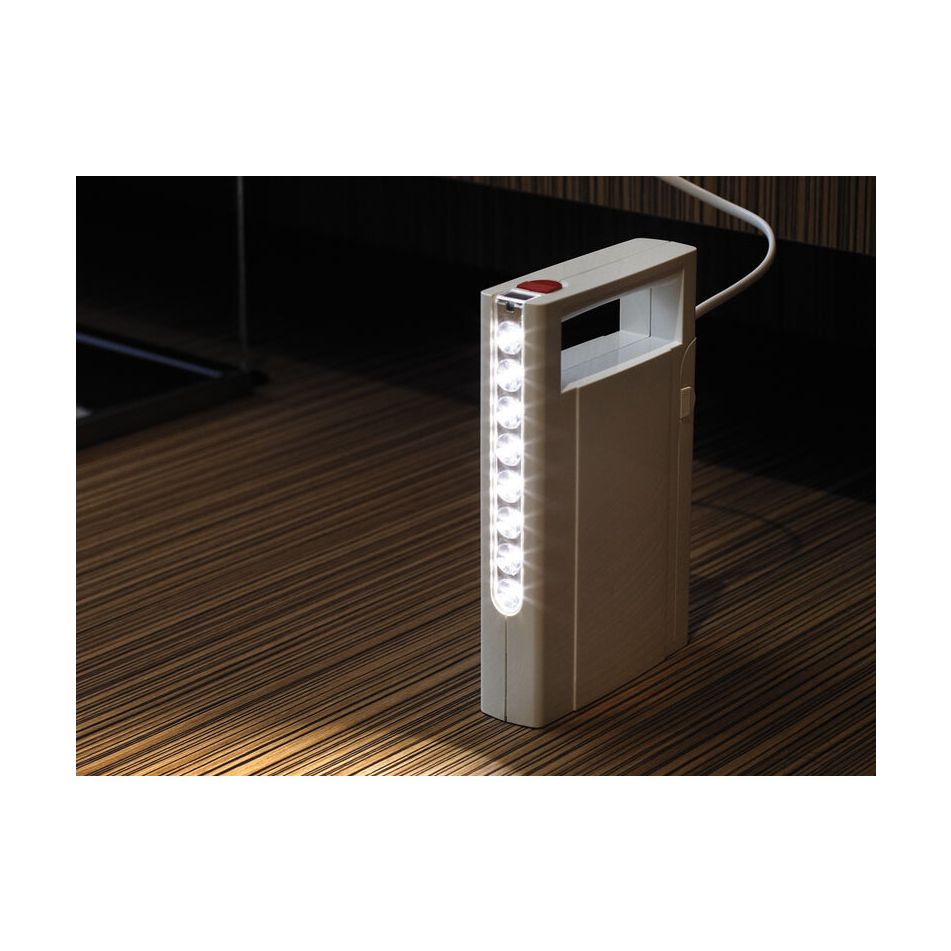 torcia-led-portatile-illuminaled-ricaricabile-anti