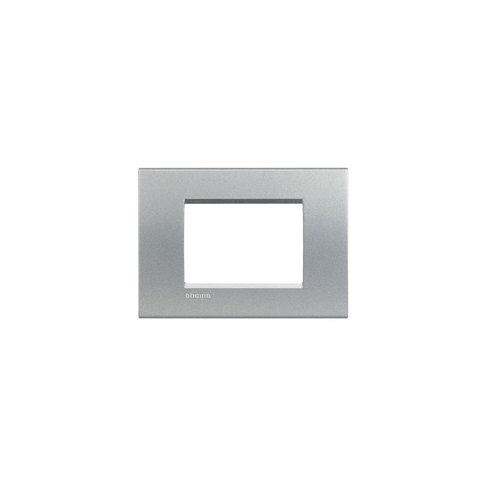 placca-living-light-3-posti-tech