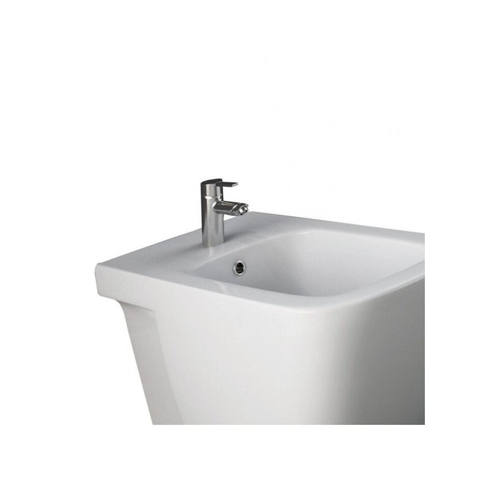 bidet-caroline-in-ceramica-a-filo-muro
