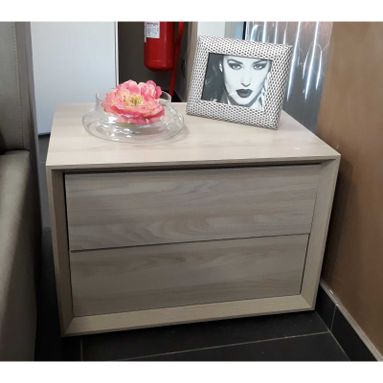 COMODINO MADRID 62X45XH44CM OLMO