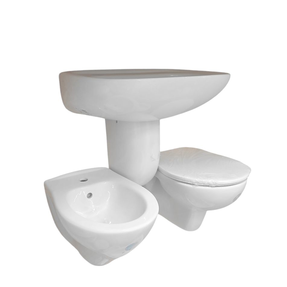 set-sanitari-normus-sospesi-con-copriwater-incluso