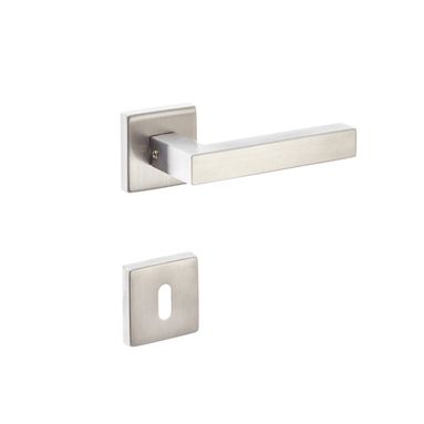 MANIGLIA TRENTUNO C/ROSETTA QUADRA INOX