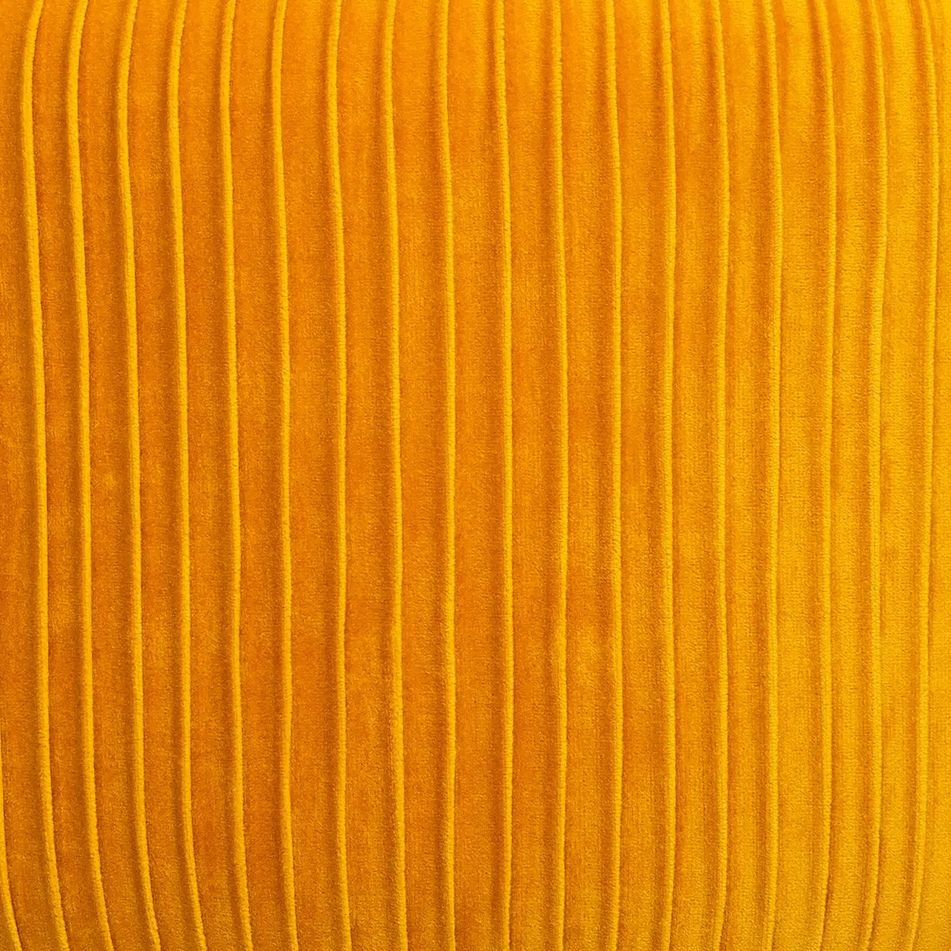 poltrona-solaro-74x70x578cm-giallo-ocra-in-velluto